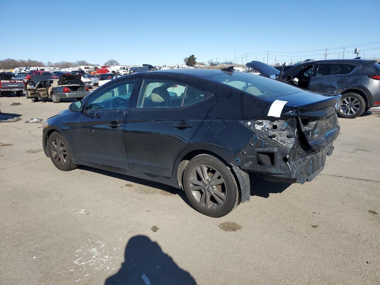 2017 HYUNDAI ELANTRA SE - Image 2