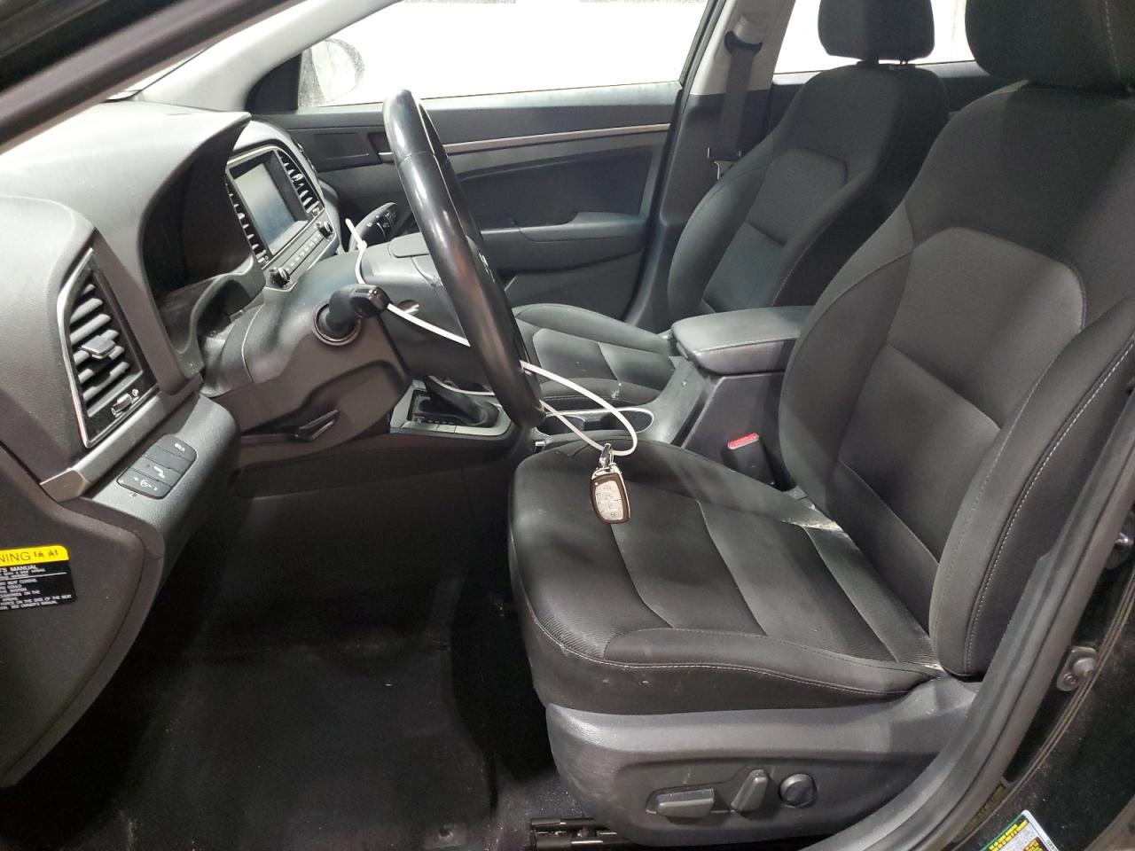 2017 HYUNDAI ELANTRA SE - Image 7