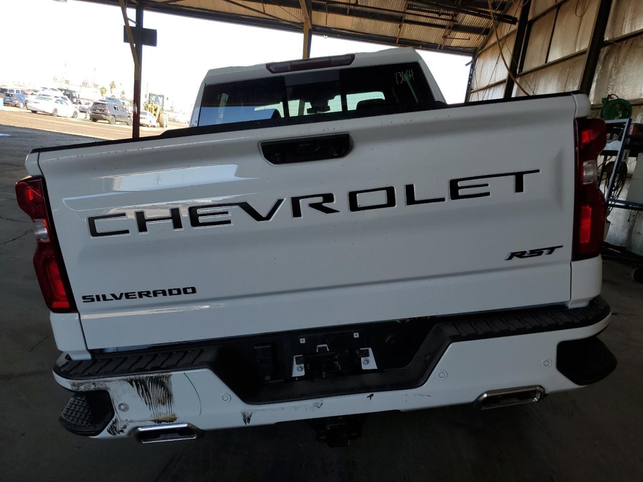 2024 CHEVROLET SILVERADO - Image 6