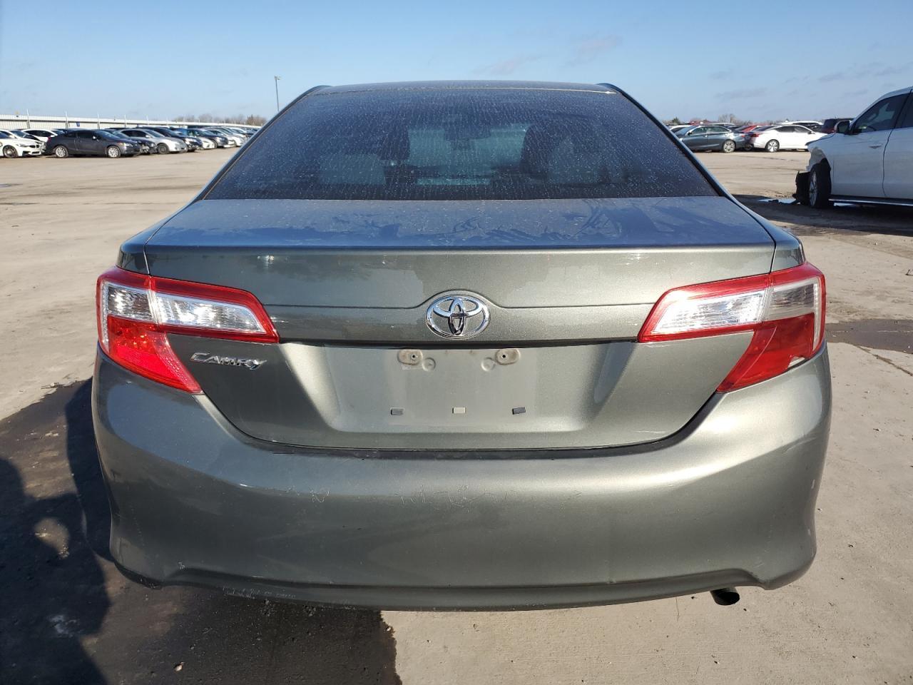2013 TOYOTA CAMRY L - Фото 6
