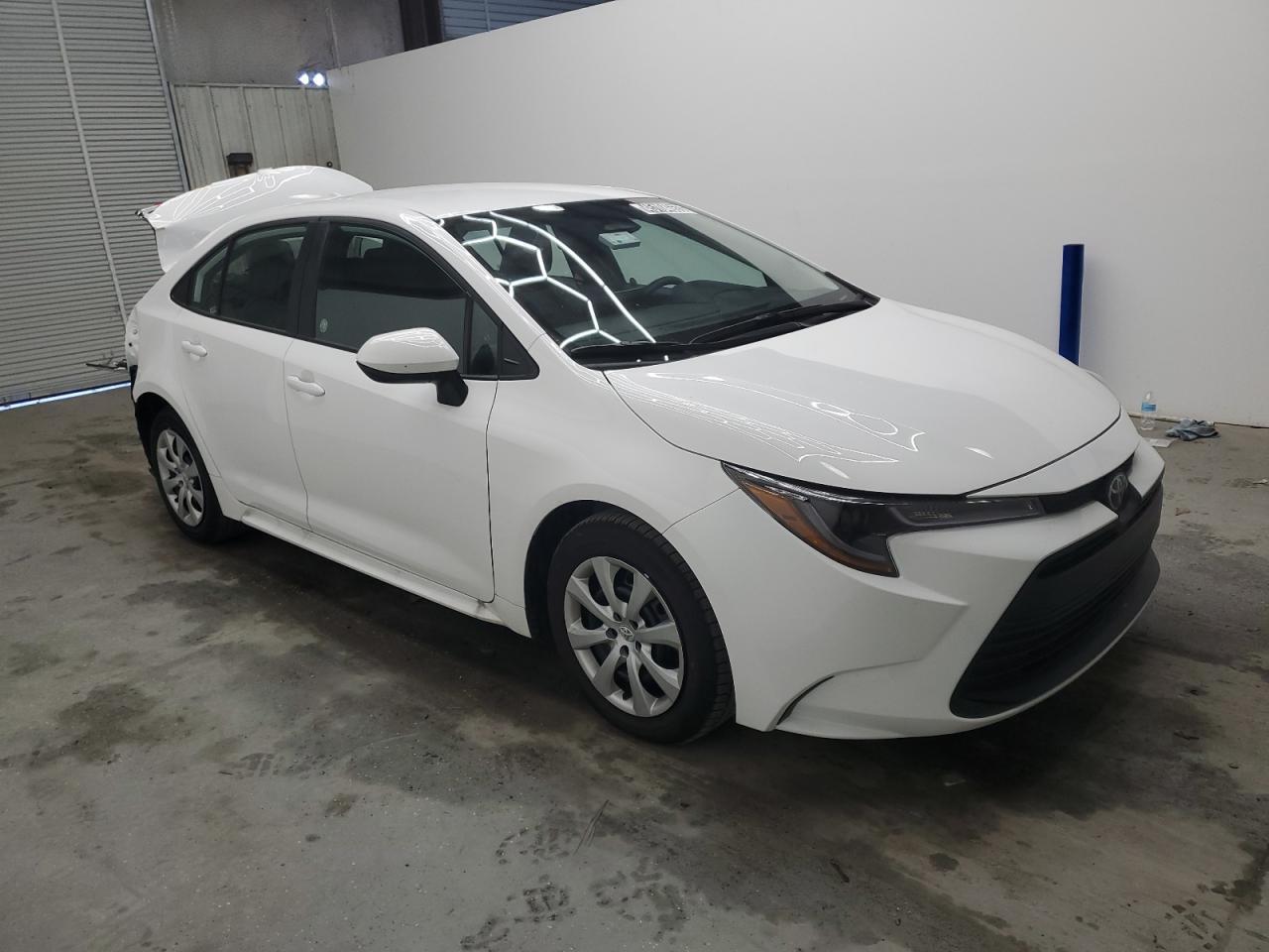 2025 TOYOTA COROLLA LE - Фото 4