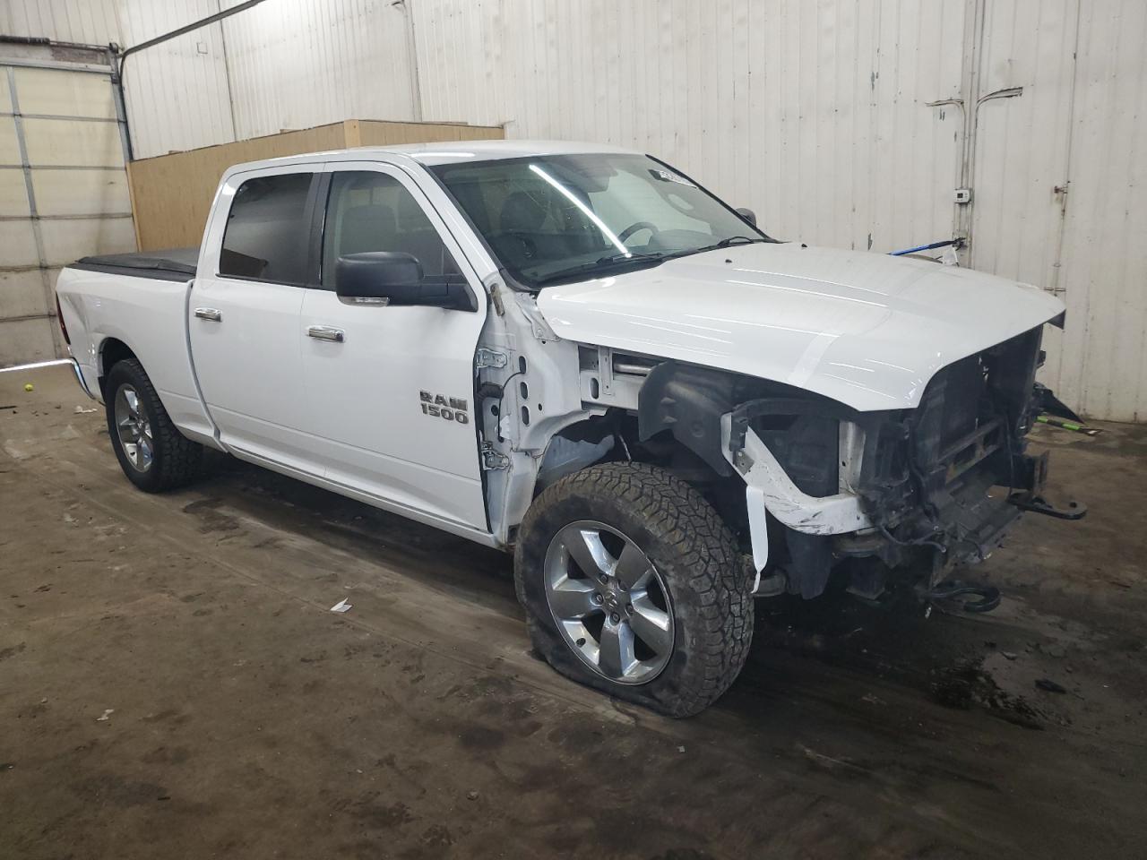 2015 RAM 1500 SLT - Image 4