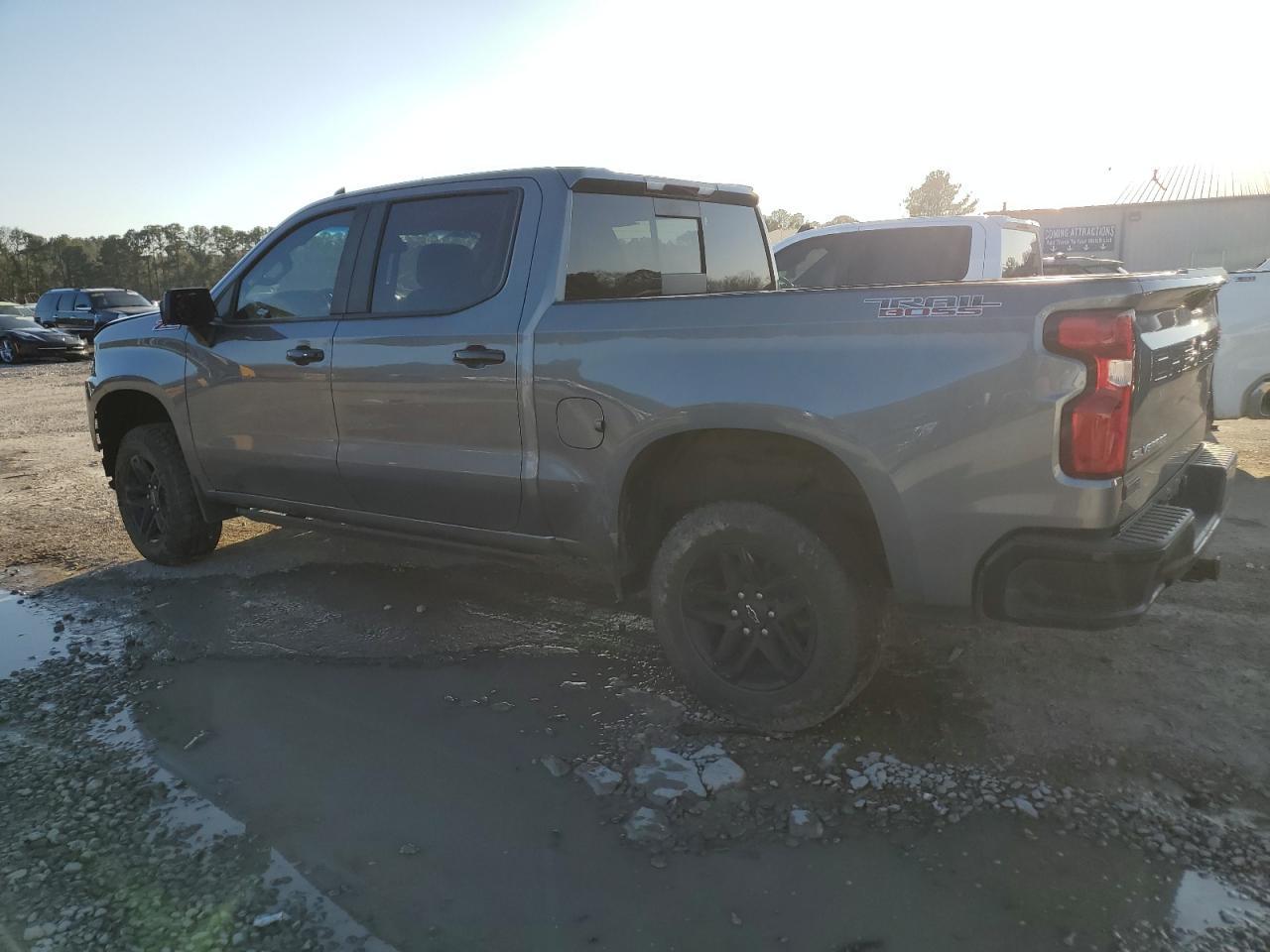 2020 CHEVROLET SILVERADO - Image 2