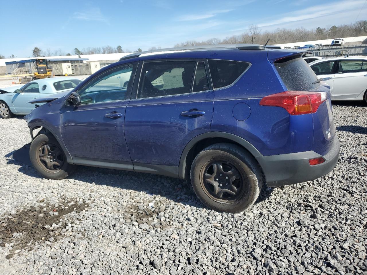 2014 TOYOTA RAV4 LE - Фото 2