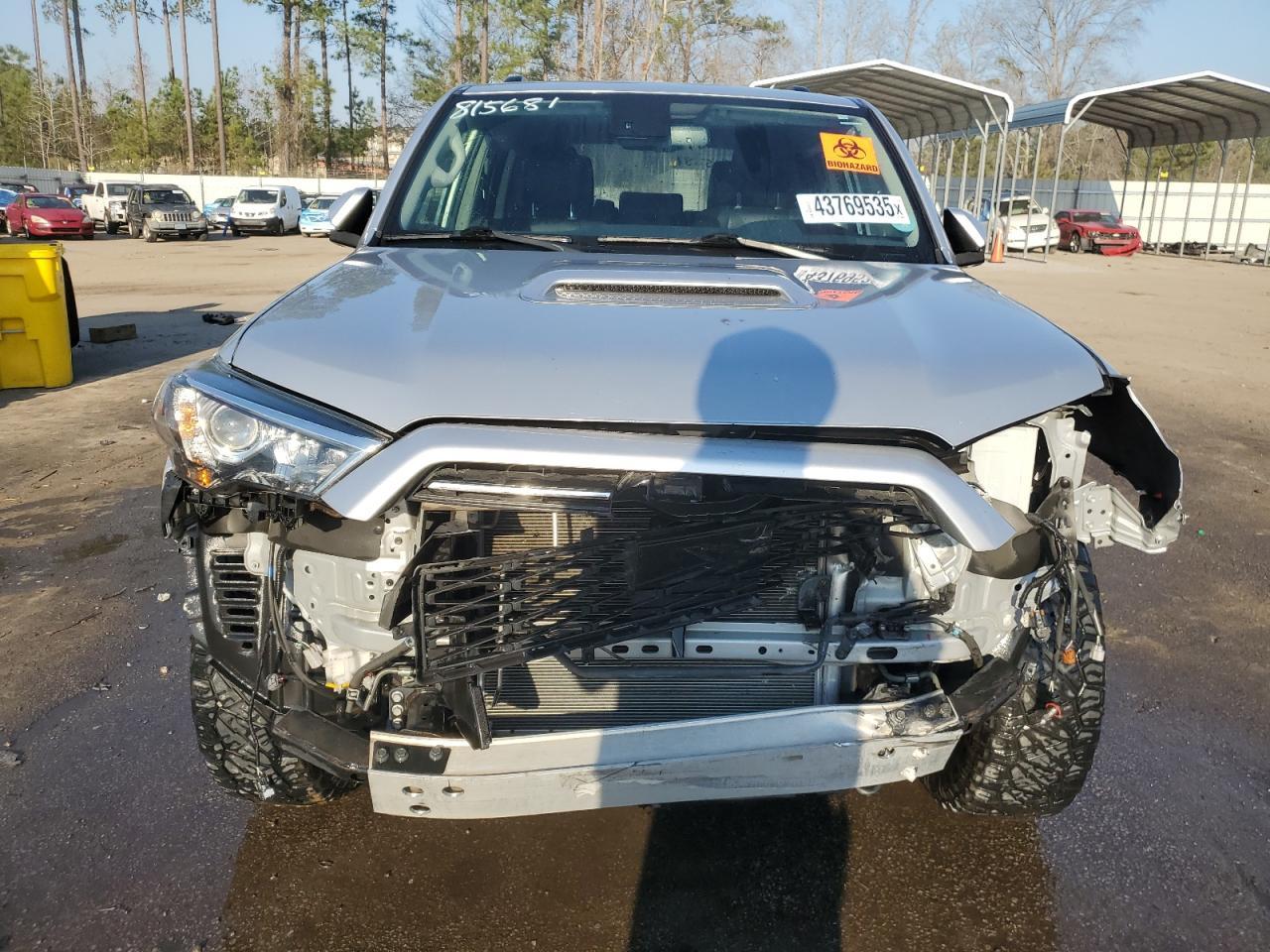 2020 TOYOTA 4RUNNER SR - Фото 5