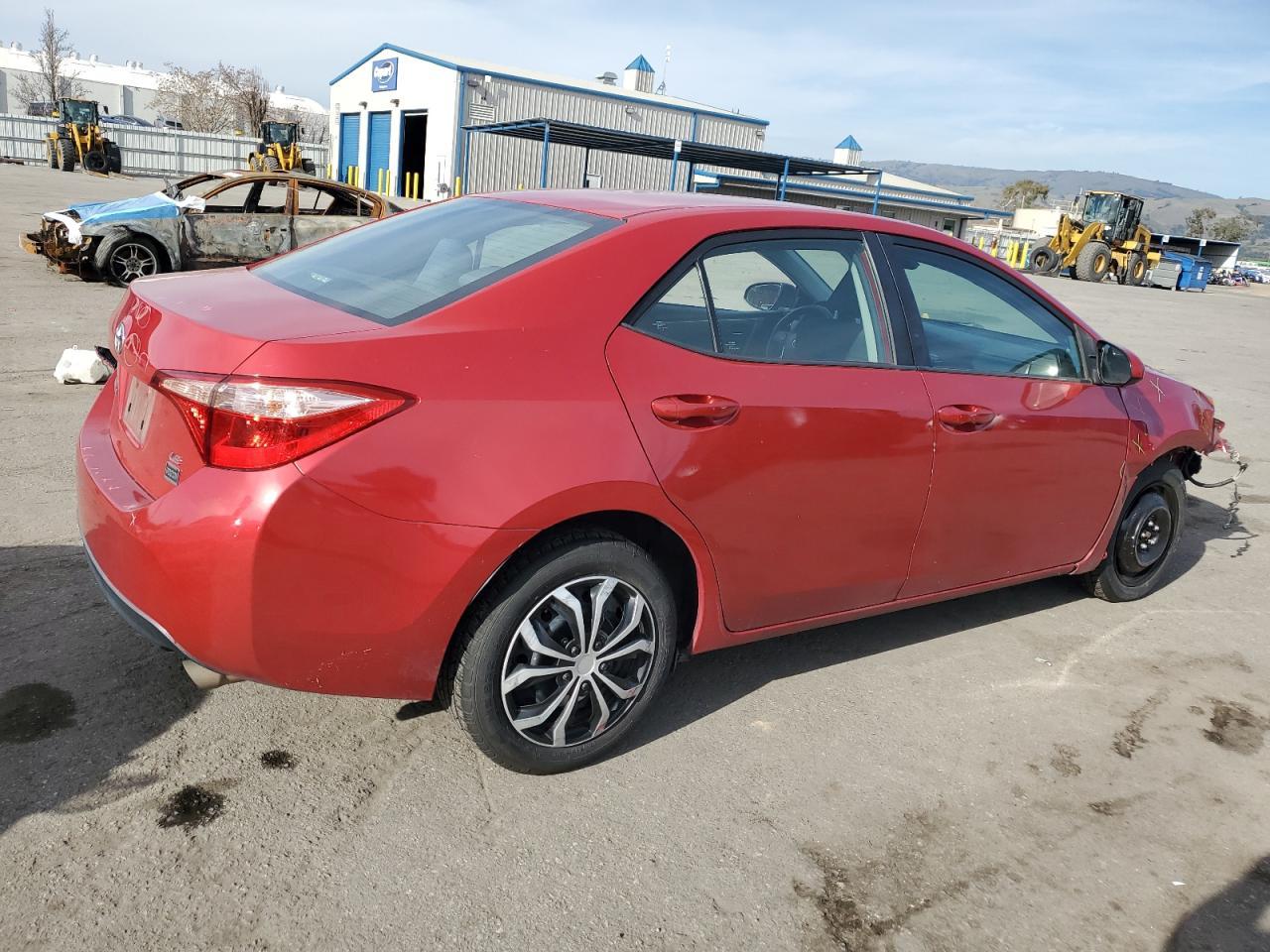 2018 TOYOTA COROLLA L - Фото 3