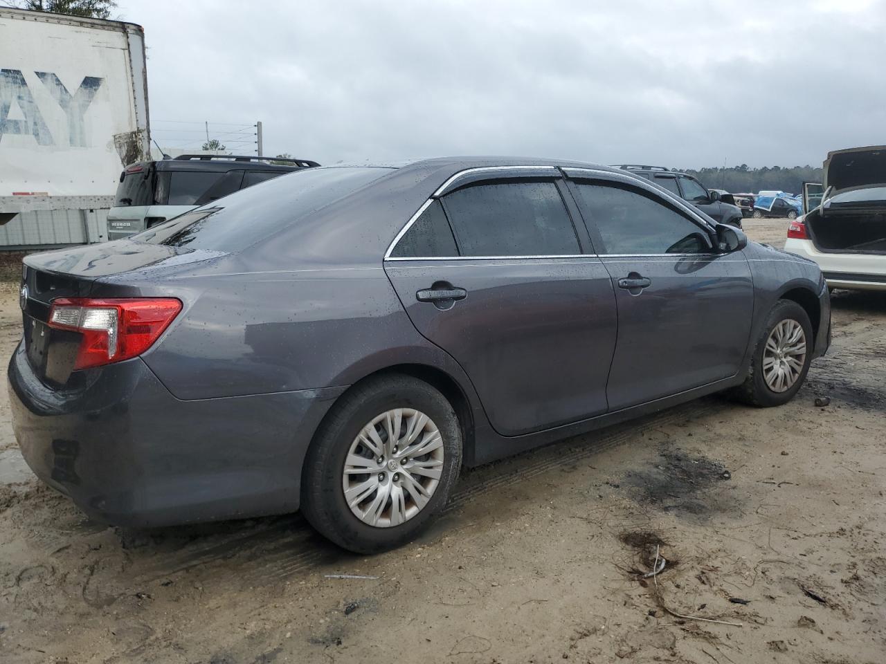 2014 TOYOTA CAMRY L - Фото 3