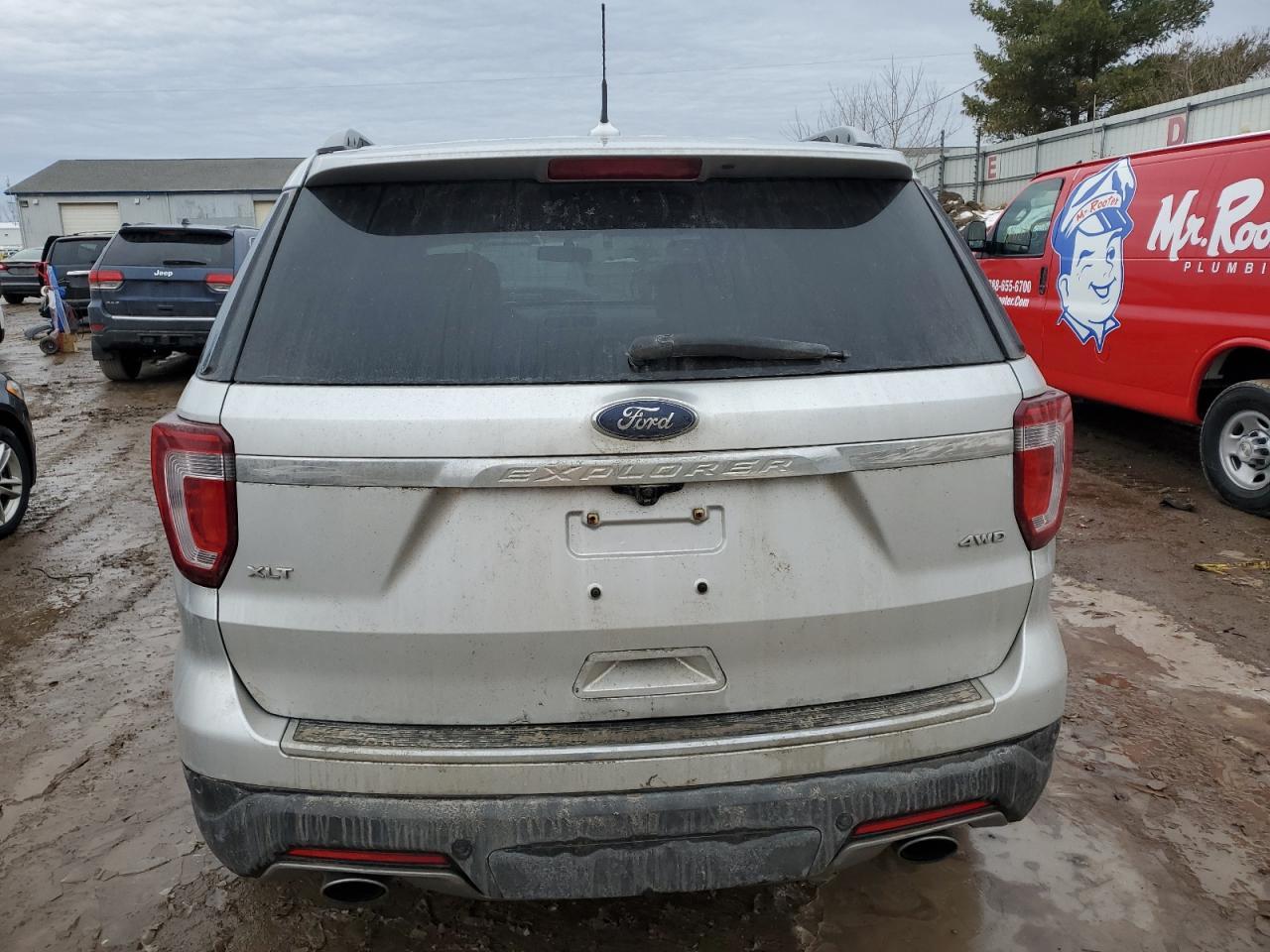 2018 FORD EXPLORER X - Фото 6