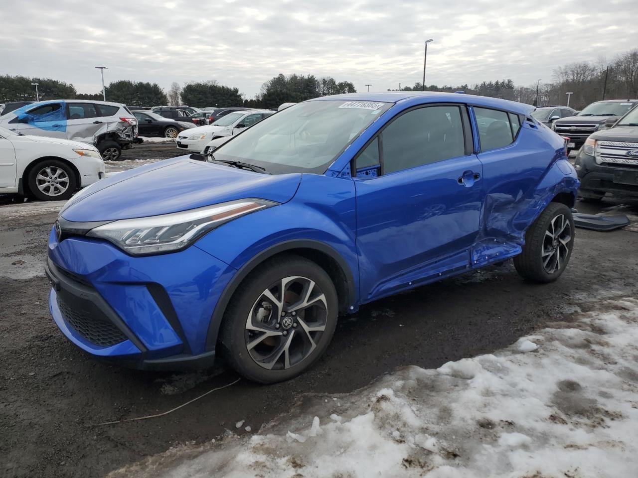 2021 TOYOTA C-HR XLE