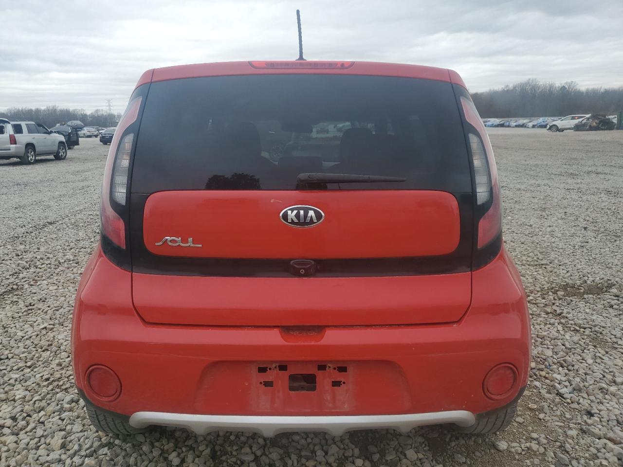 2017 KIA SOUL + - Image 6