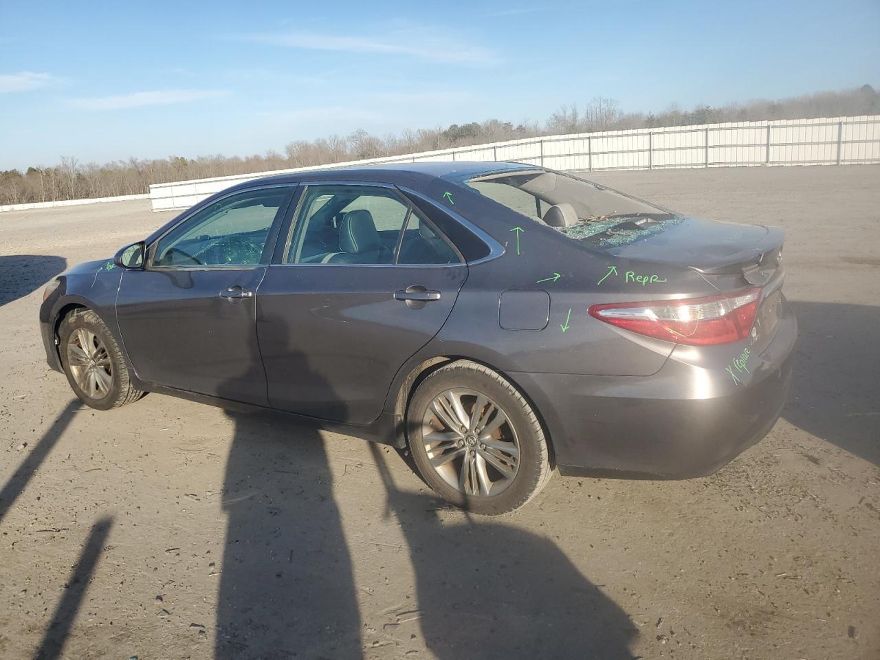 2016 TOYOTA CAMRY LE - Image 2