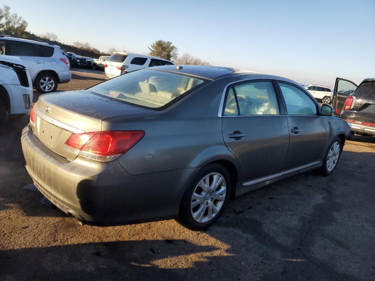 2011 TOYOTA AVALON BAS - Фото 3