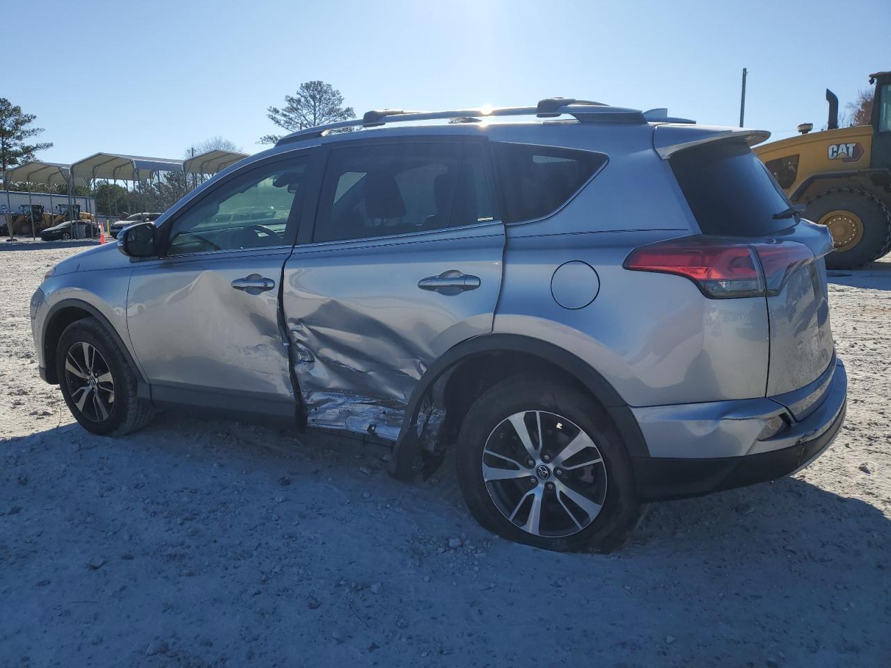 2017 TOYOTA RAV4 XLE - Фото 2