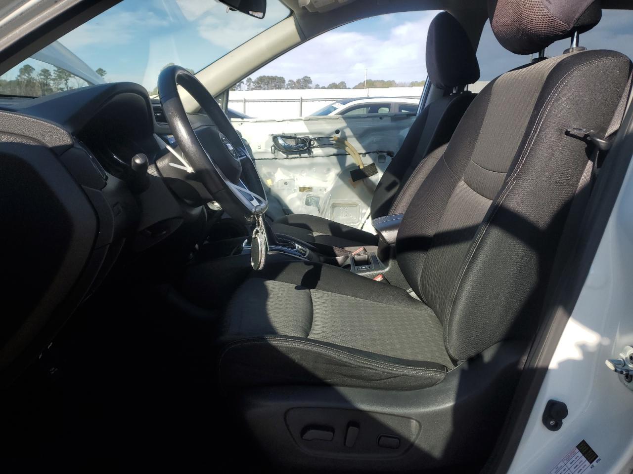 2017 NISSAN ROGUE S - Image 7