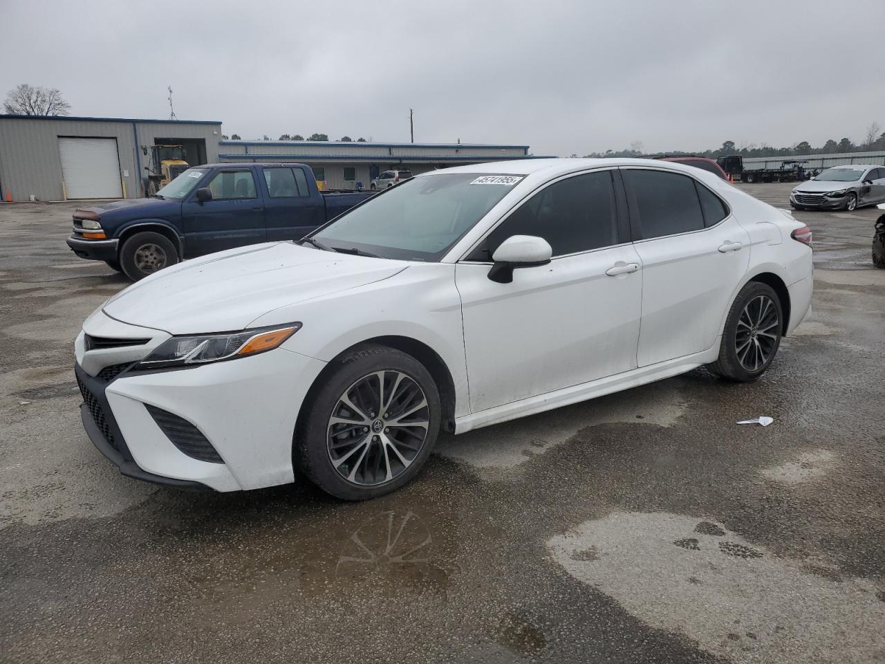 2019 TOYOTA CAMRY L