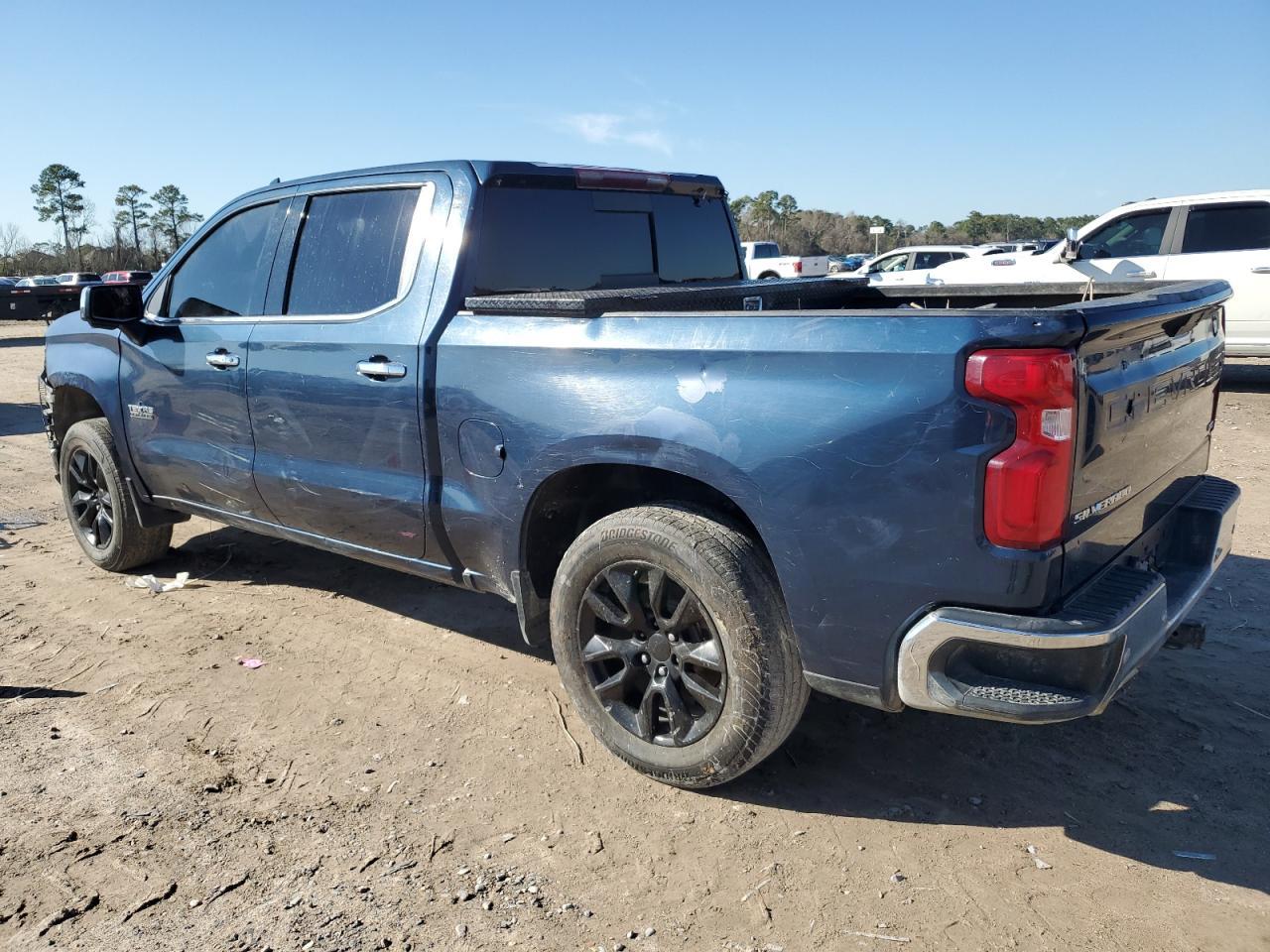2021 CHEVROLET SILVERADO - Фото 2