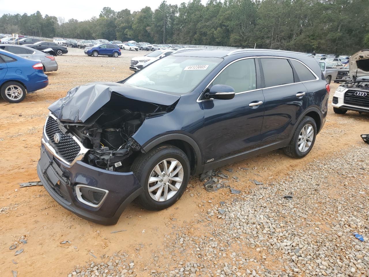 2017 KIA SORENTO LX