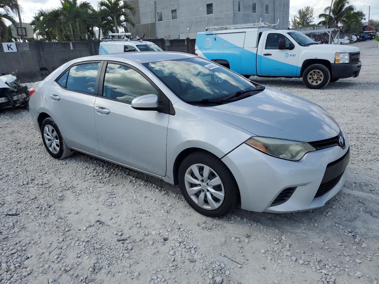 2015 TOYOTA COROLLA L - Image 4