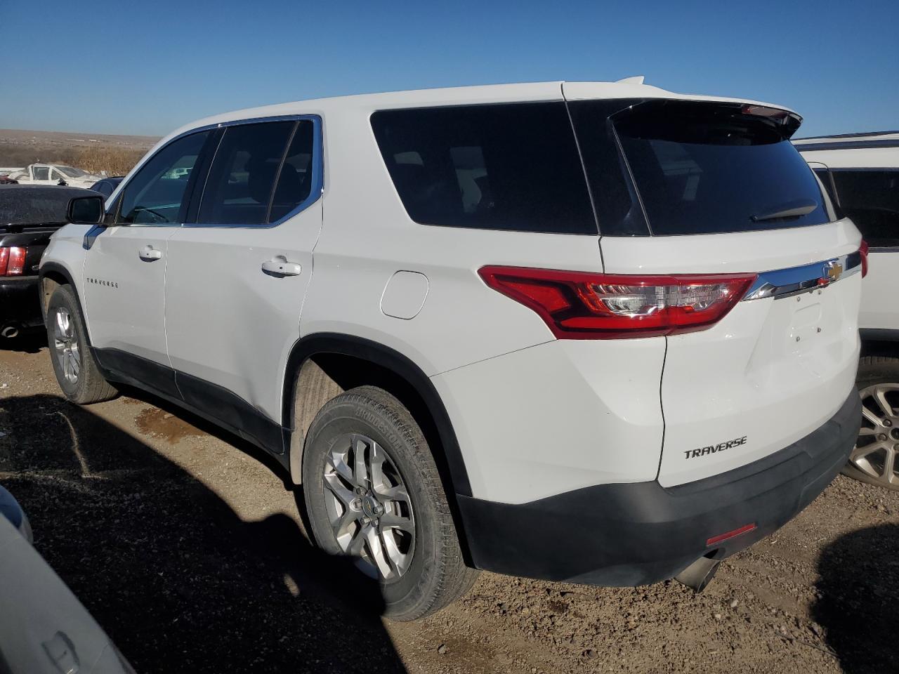 2021 CHEVROLET TRAVERSE L - Image 2