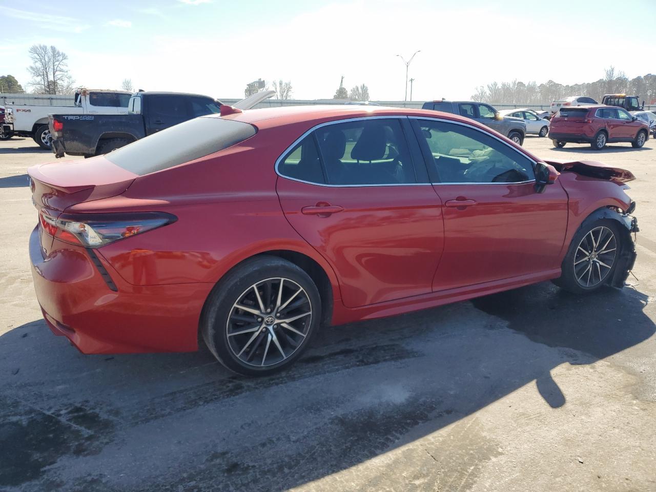 2021 TOYOTA CAMRY SE - Image 3