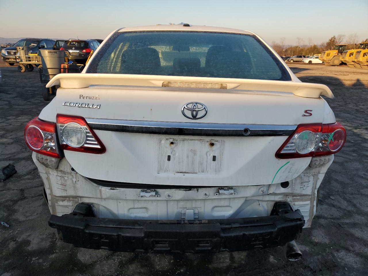 2013 TOYOTA COROLLA BA - Фото 6