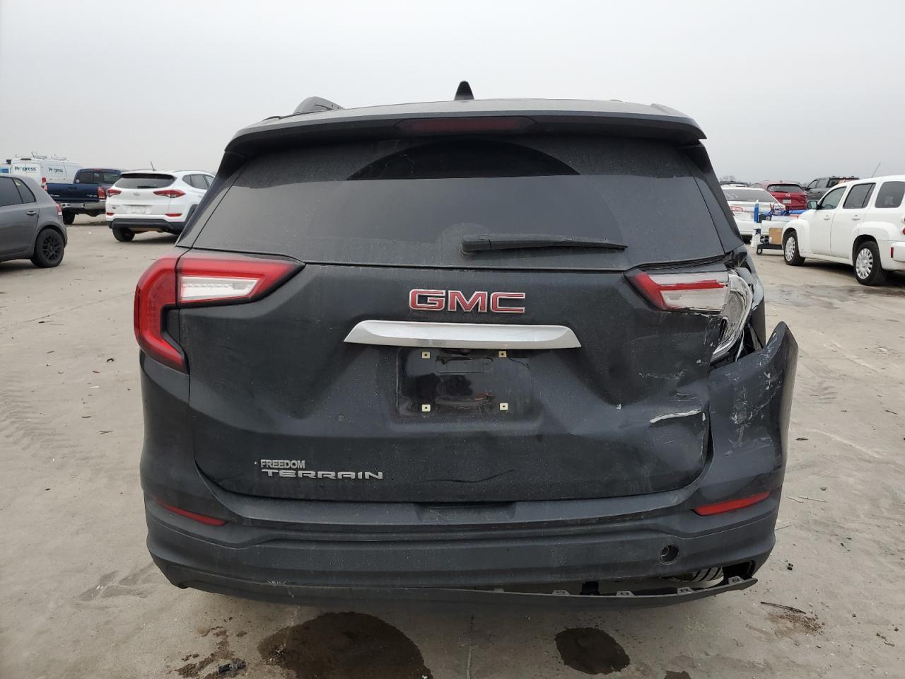 2023 GMC TERRAIN SL - Image 6