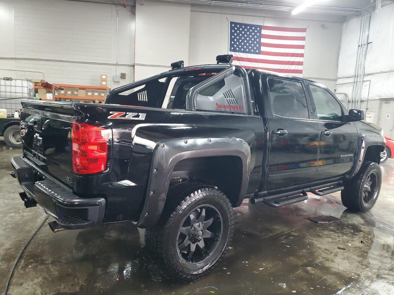 2017 CHEVROLET SILVERADO - Image 3