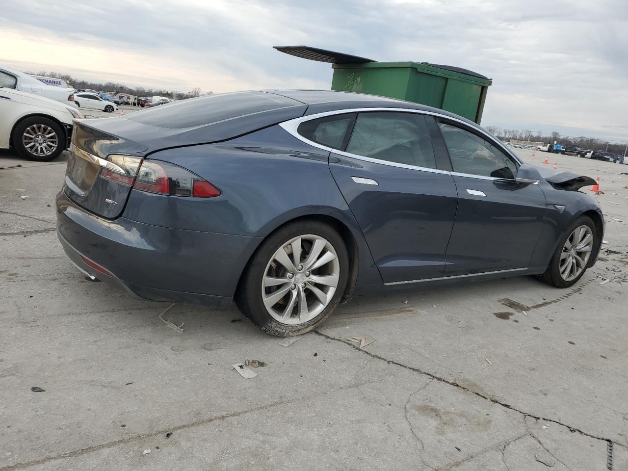 2015 TESLA MODEL S 85 - Image 3