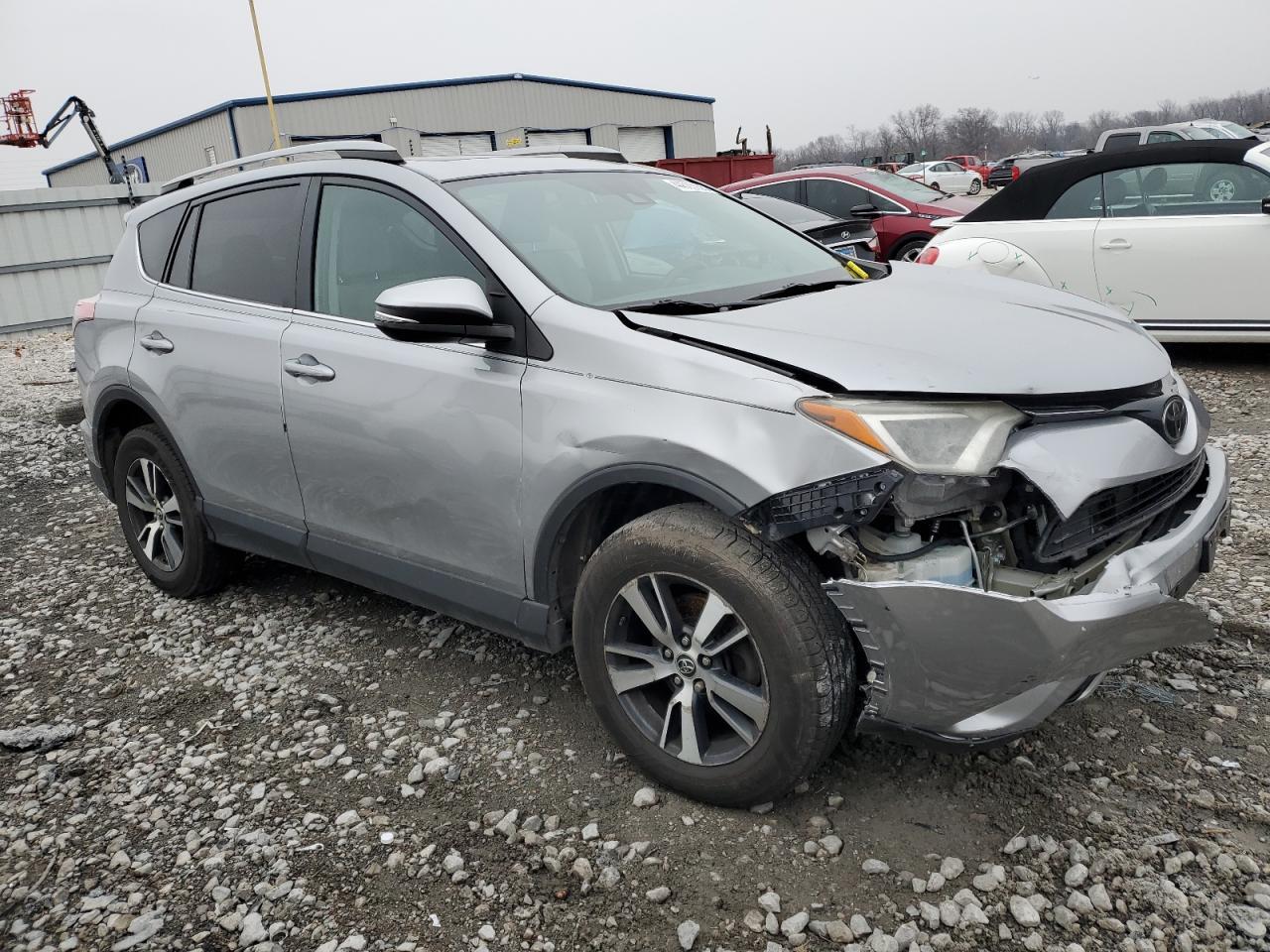 2017 TOYOTA RAV4 XLE - Image 4