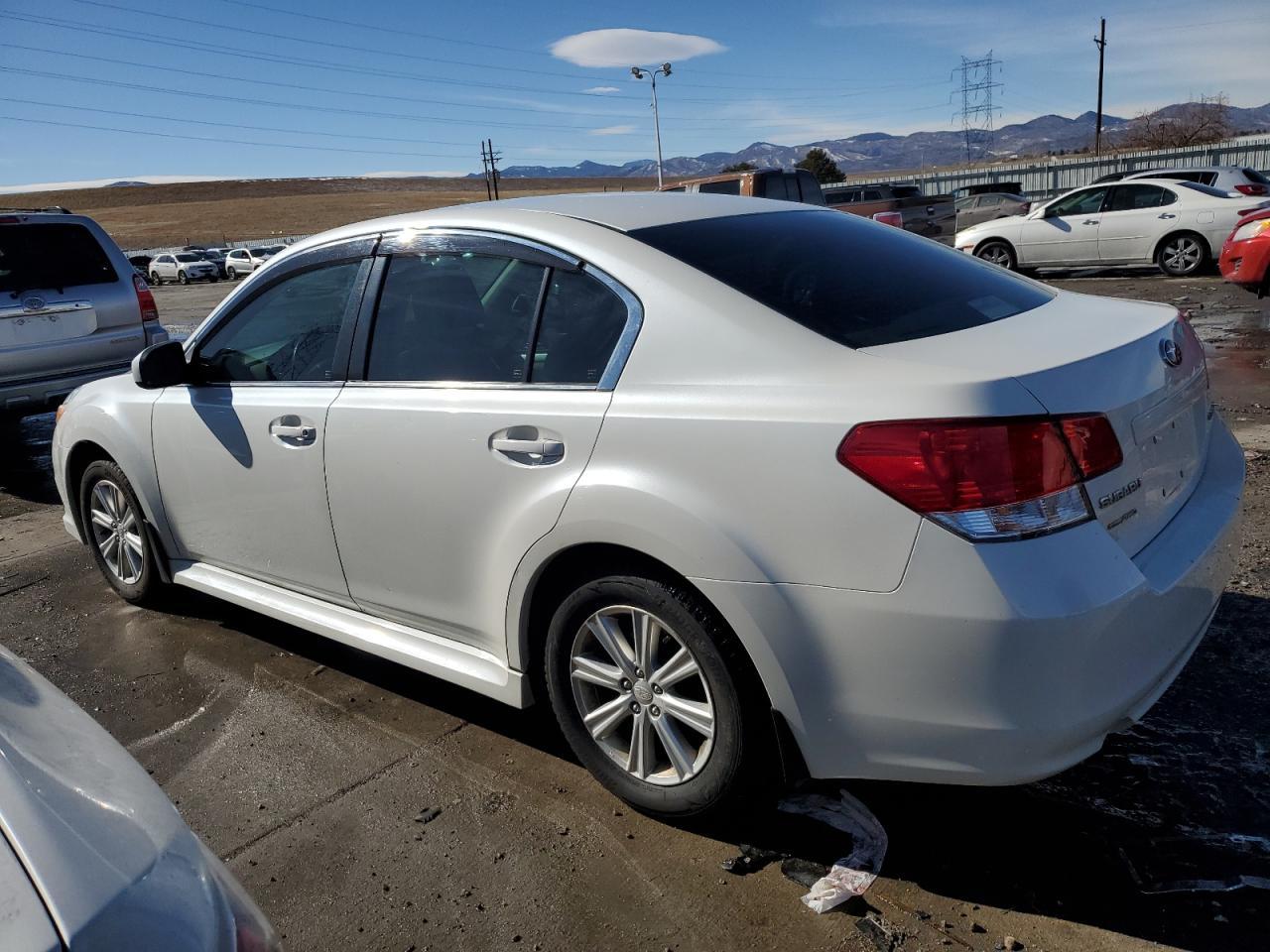 2012 SUBARU LEGACY 2.5 - Image 2