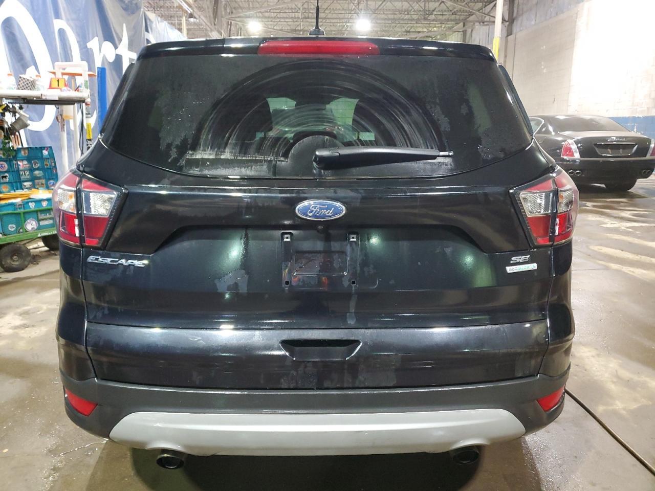 2017 FORD ESCAPE SE - Image 6