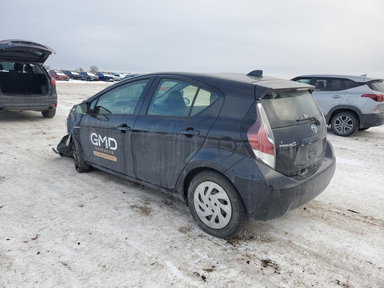 2016 TOYOTA PRIUS C - Image 2