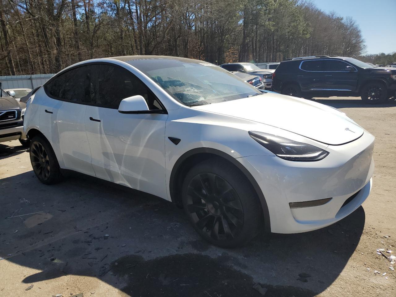 2024 TESLA MODEL Y - Image 4