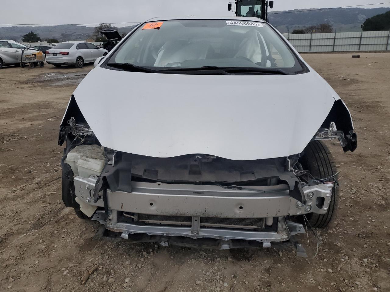 2015 TOYOTA PRIUS C - Image 5