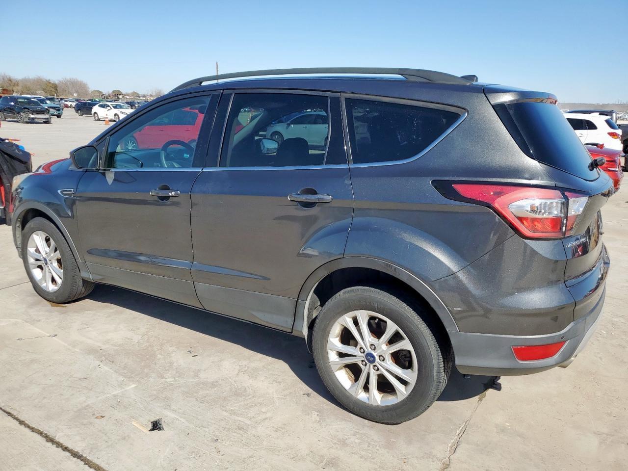 2017 FORD ESCAPE SE - Фото 2