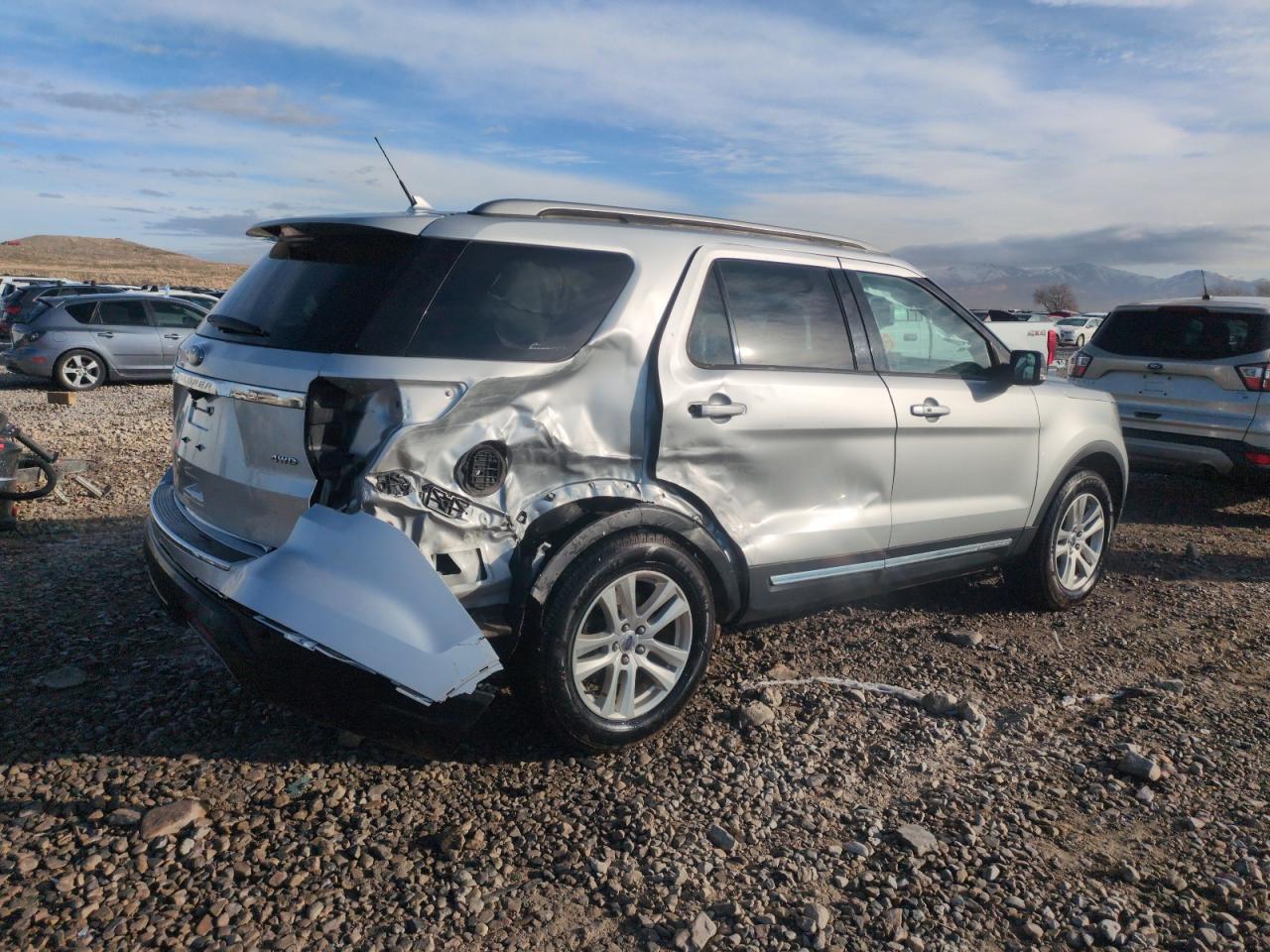 2018 FORD EXPLORER X - Фото 3