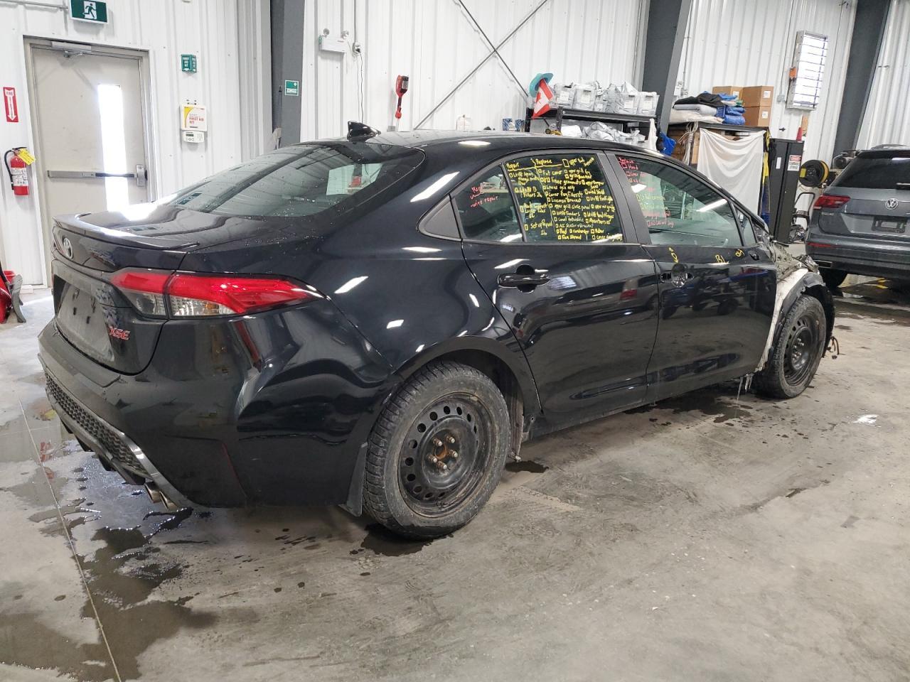 2020 TOYOTA COROLLA SE - Фото 3