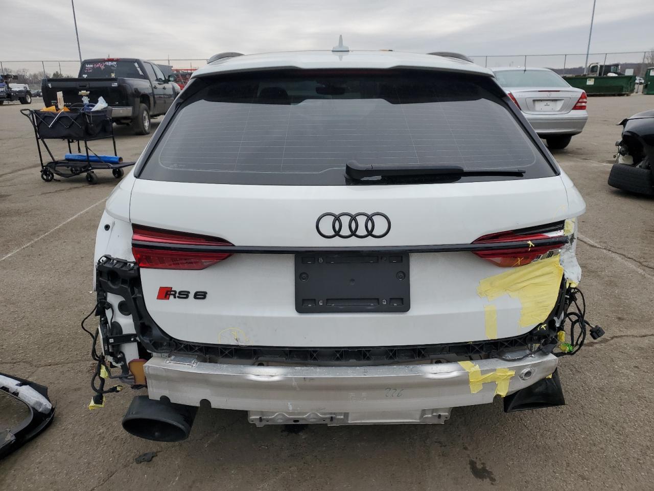 2022 AUDI RS6 - Image 6