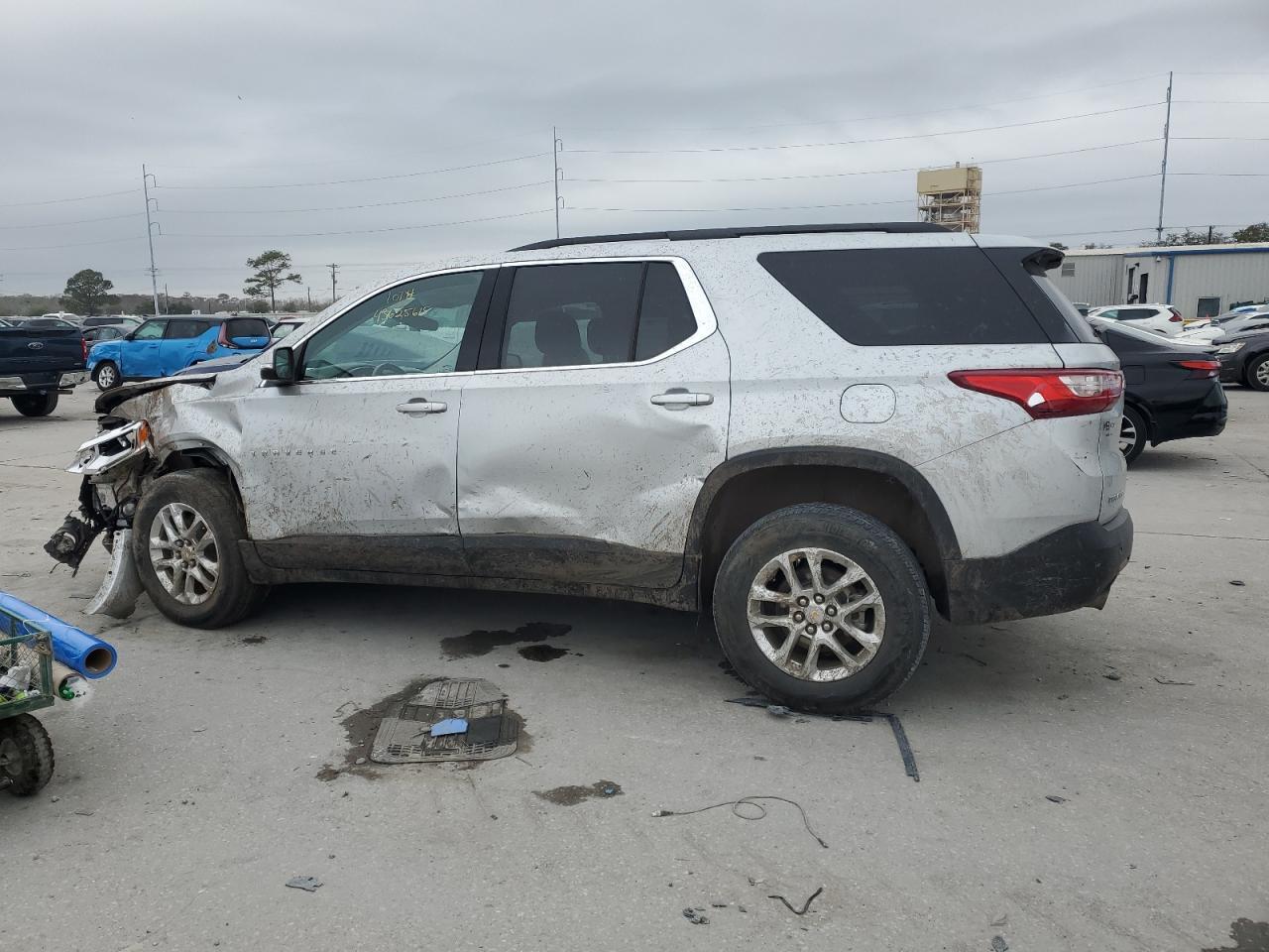 2021 CHEVROLET TRAVERSE L - Фото 2