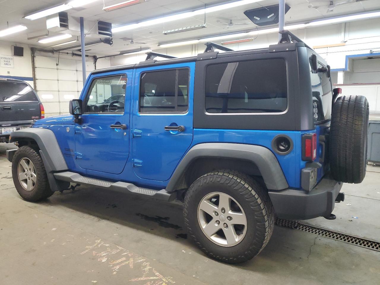2015 JEEP WRANGLER U - Фото 2