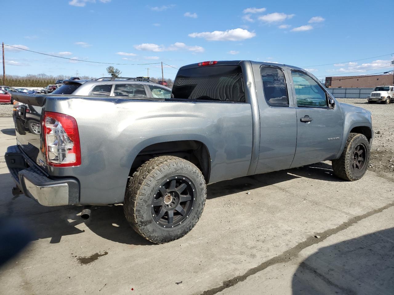 2011 GMC SIERRA K15 - Image 3