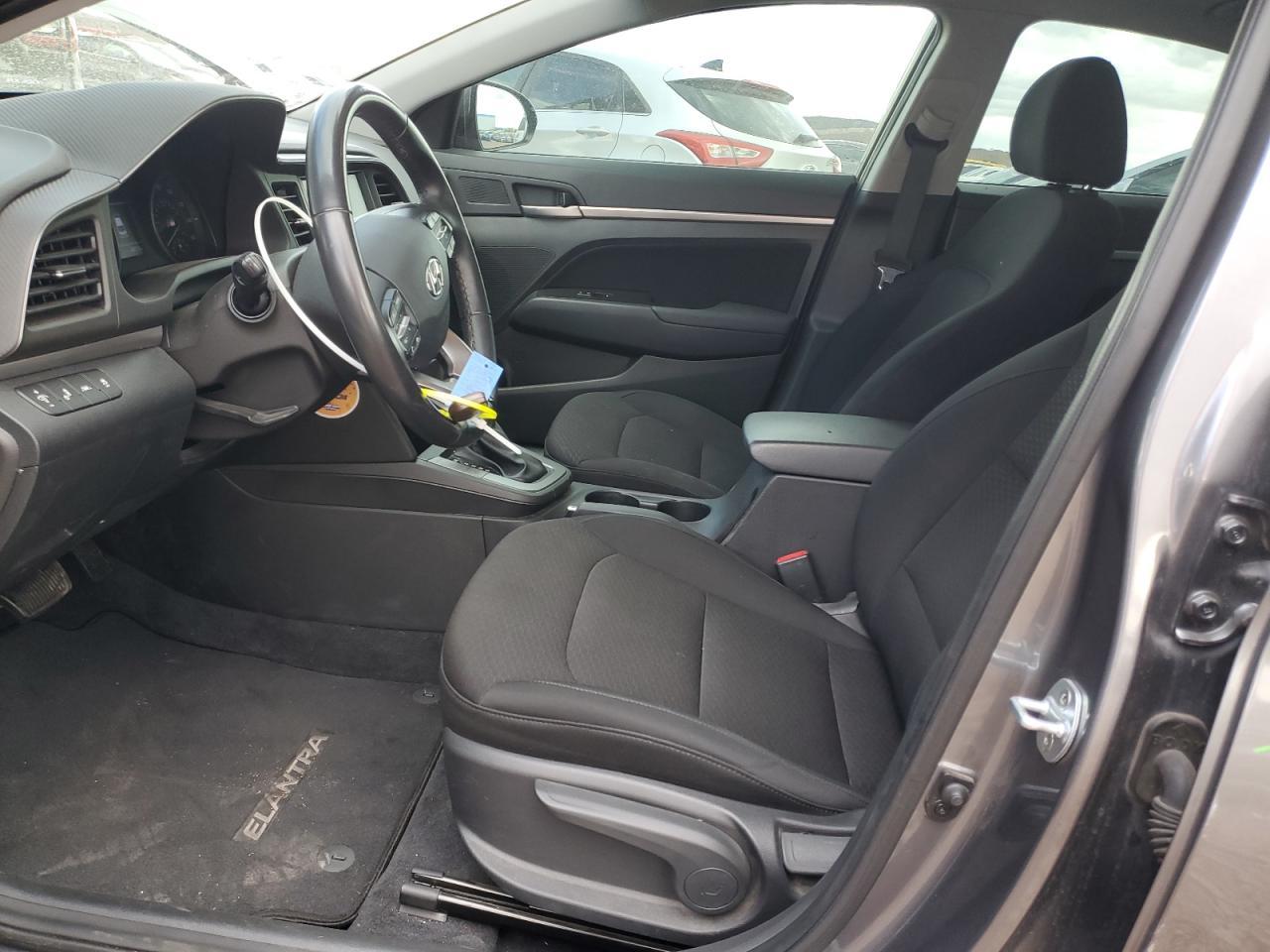 2019 HYUNDAI ELANTRA SE - Image 7