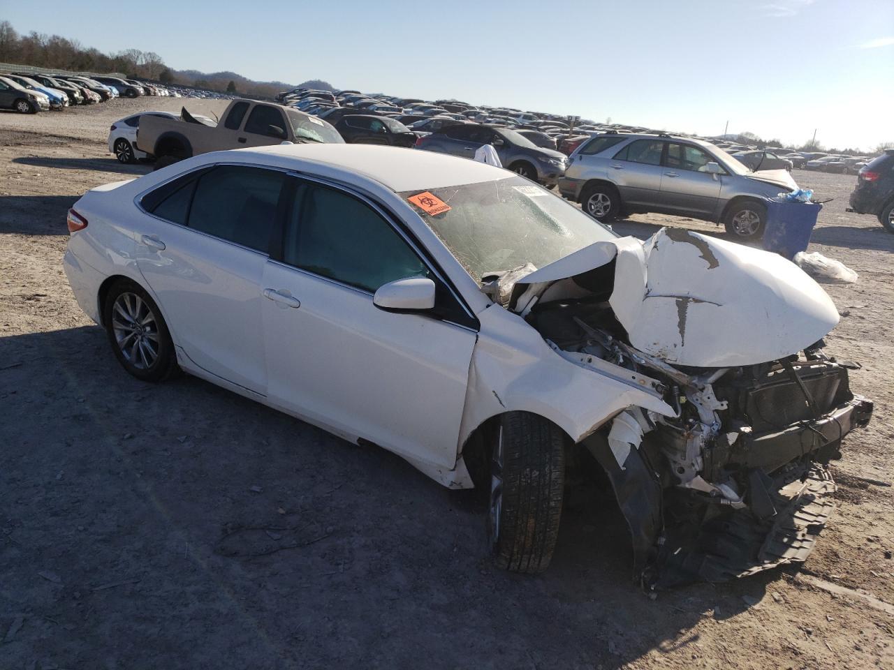 2017 TOYOTA CAMRY LE - Image 4