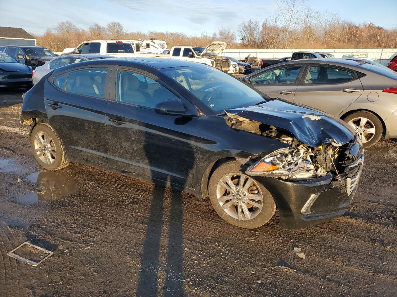 2018 HYUNDAI ELANTRA SE - Image 4