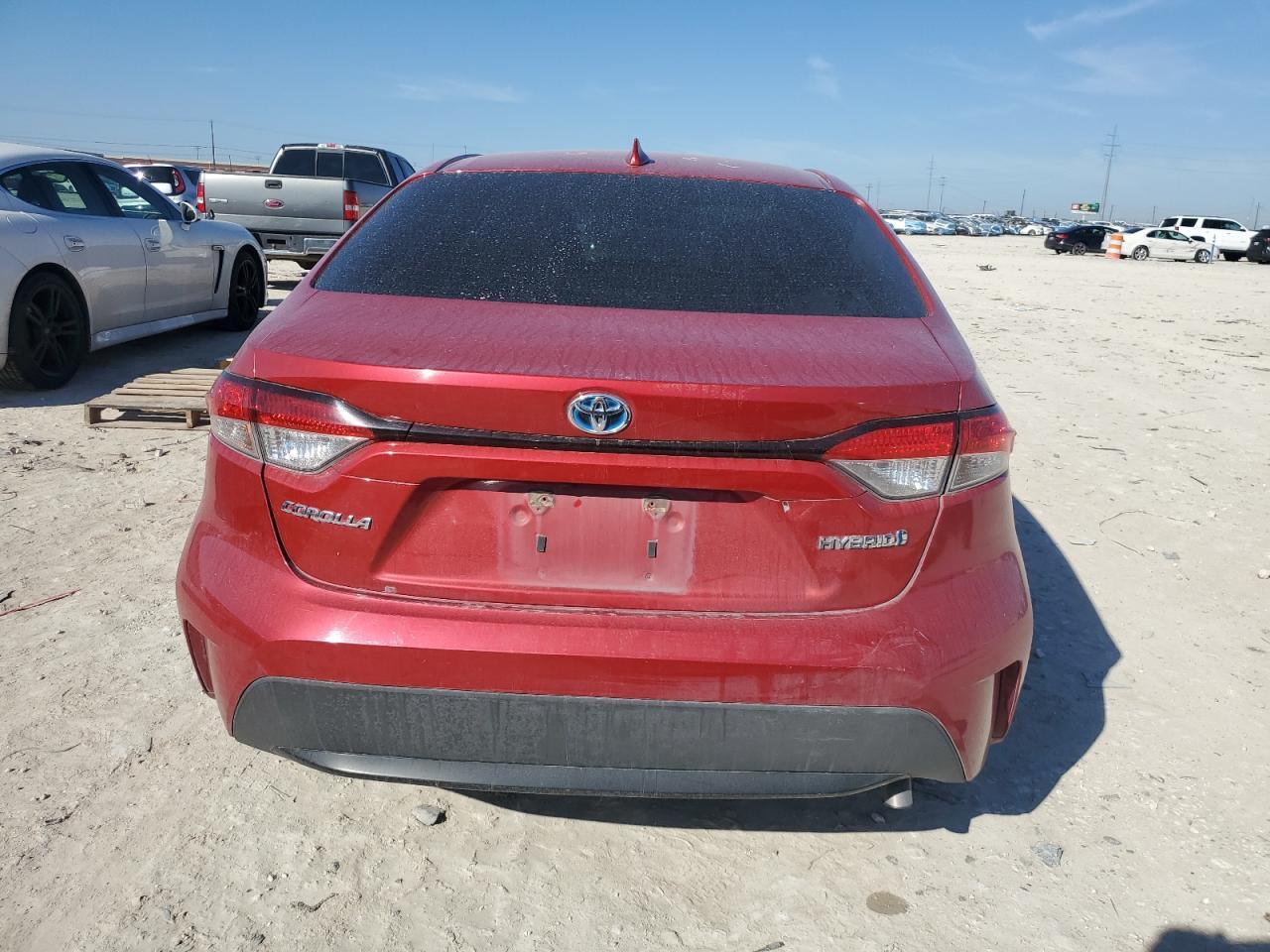 2021 TOYOTA COROLLA LE - Фото 6