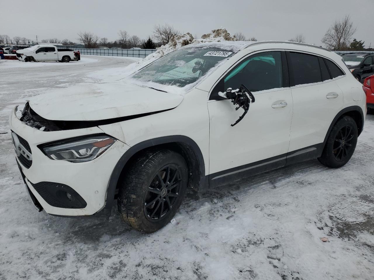 2021 MERCEDES-BENZ GLA 250 4M