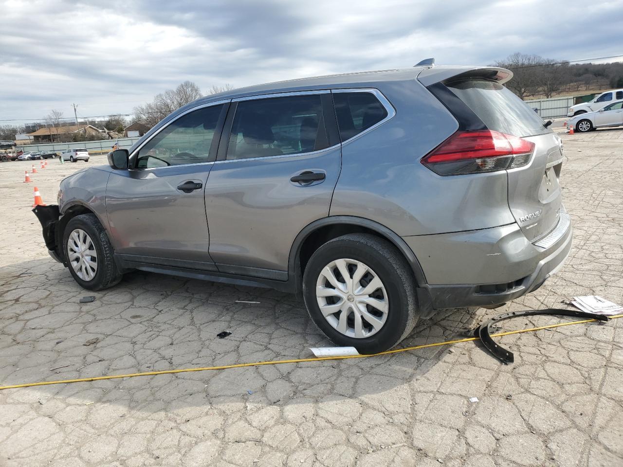 2017 NISSAN ROGUE S - Фото 2