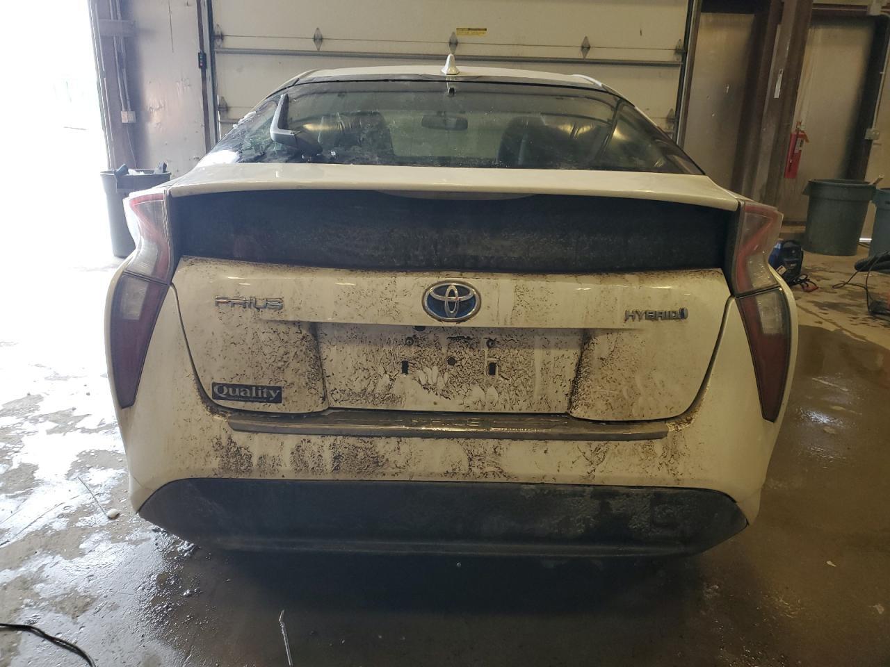 2016 TOYOTA PRIUS - Фото 6