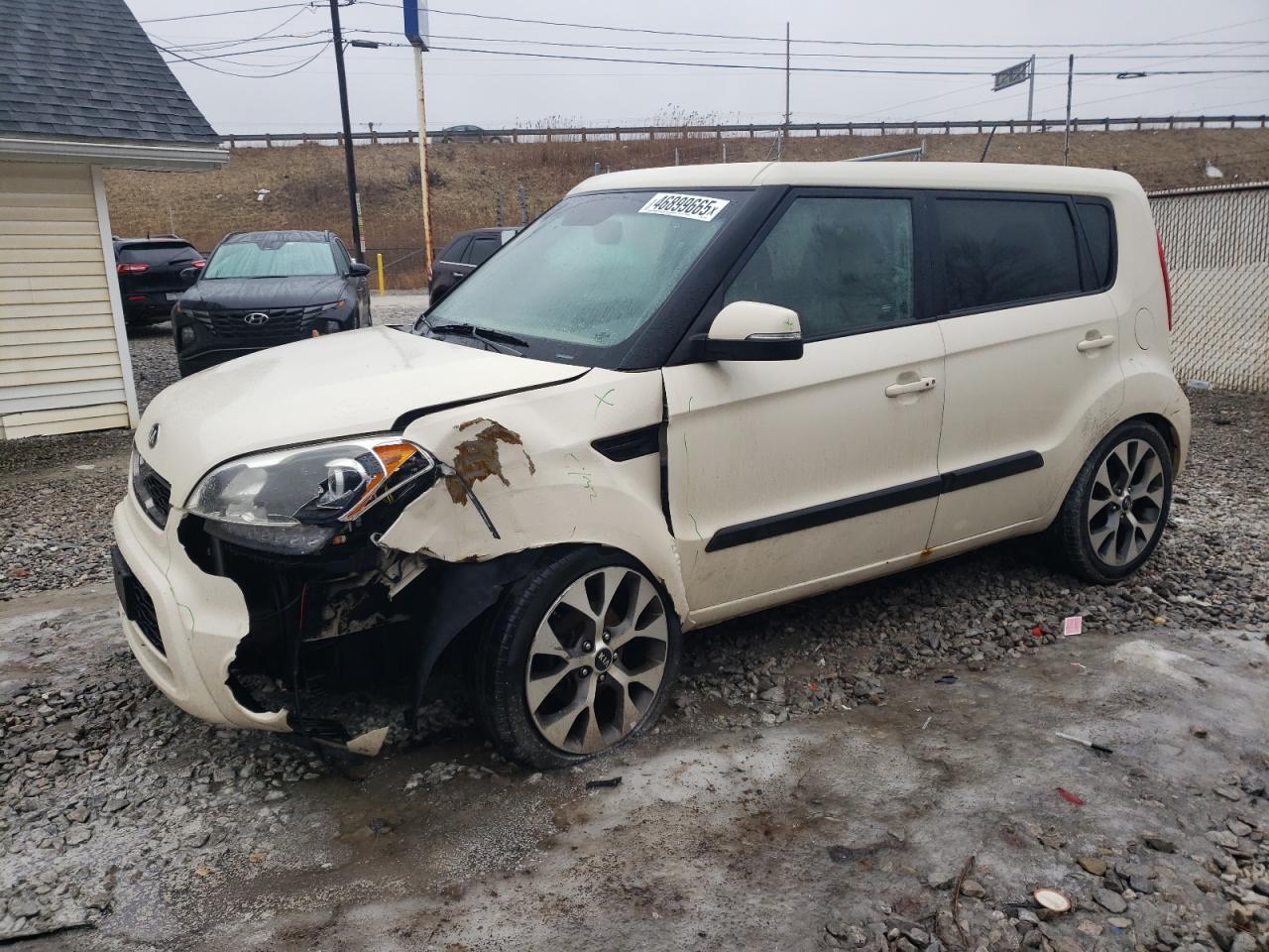 2013 KIA SOUL +