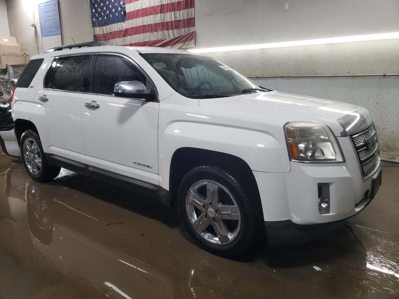 2012 GMC TERRAIN SL - Image 4